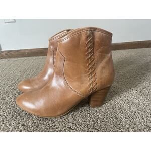 DINGO Leather Ankle Boots Zip Up Western Size 7.5 Boho